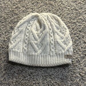 Columbia Cream Cable Knit Beanie